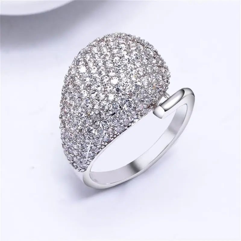 

Marriage anniversary Party Top Quality Prong Setting Clear White Synthetic Cubic Zirconia Luxury cocktail Ring For Women