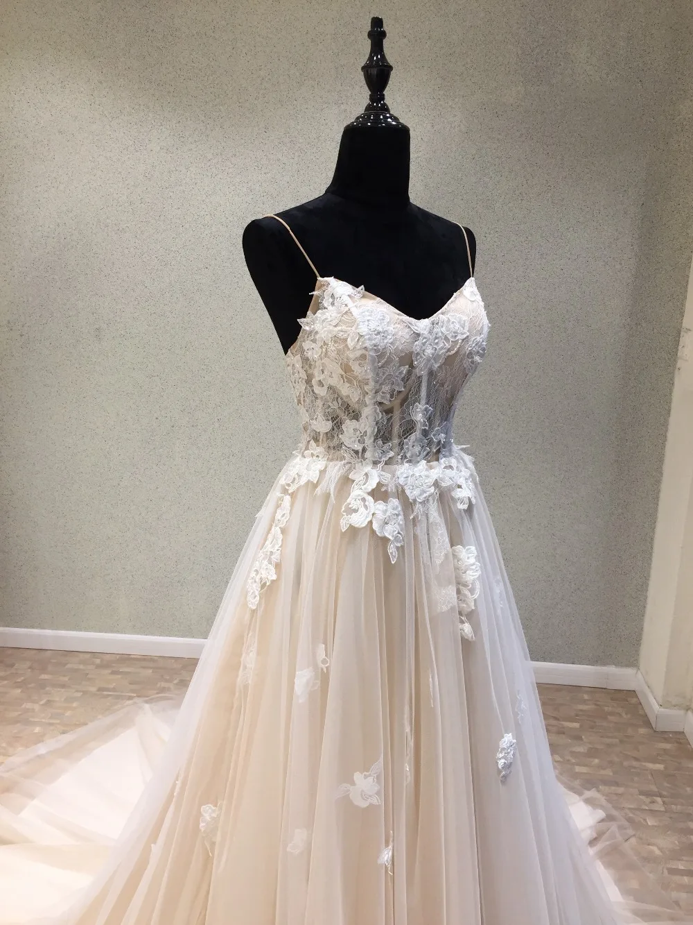2017 Bohemia Style Beach Wedding Dresses V Neck Boho Bridal Dress A