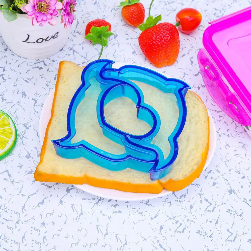 Случайный цвет Творческий обед DIY бутерброды резак формы форма еда Резка Die хлеб печенье для детей Детская безопасность - Цвет: J