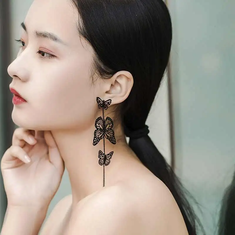 

Black butterfly wing tasseled earrings with super immortal temperament and personality