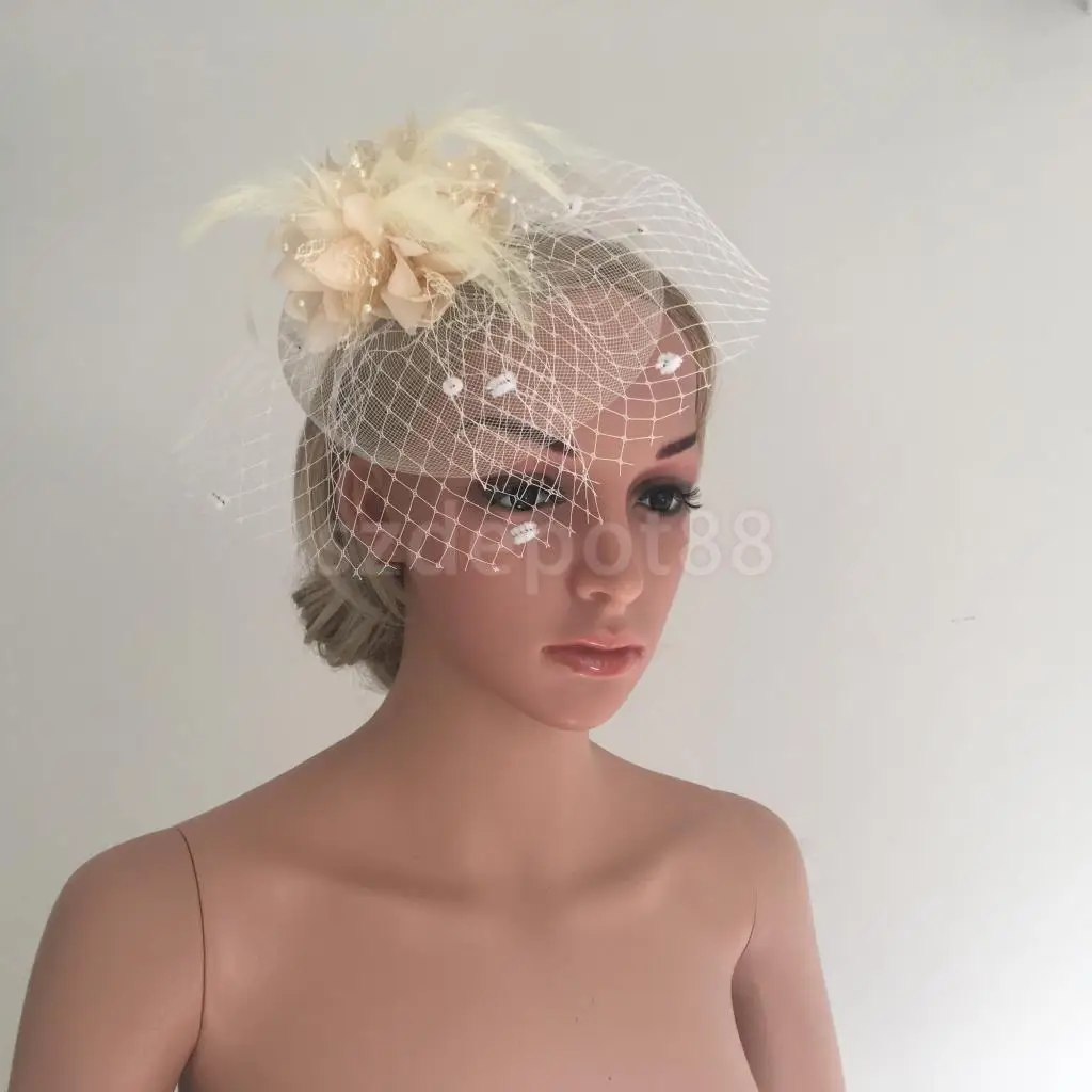 

Woman Feather Fascinator Headband 1920s Gatsby Church Tea Party Headdress