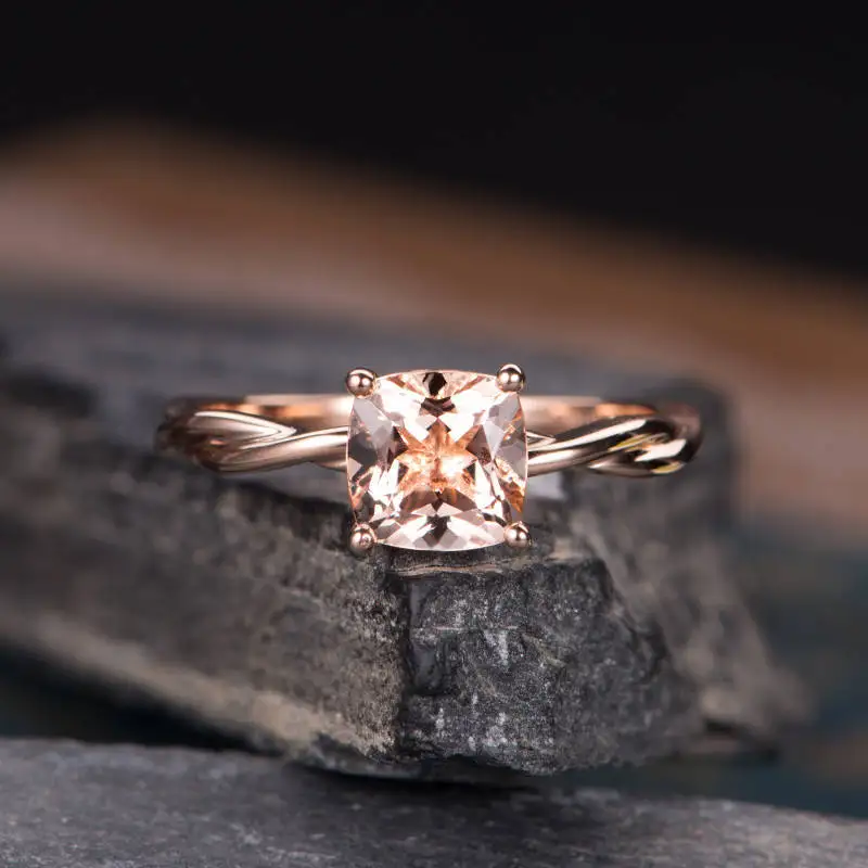 

Huitan Halo Champagne CZ Ring For Lady With Twist Band Fashion Rose Gold Color Wedding Ring Band Romantic Geometric Accessory
