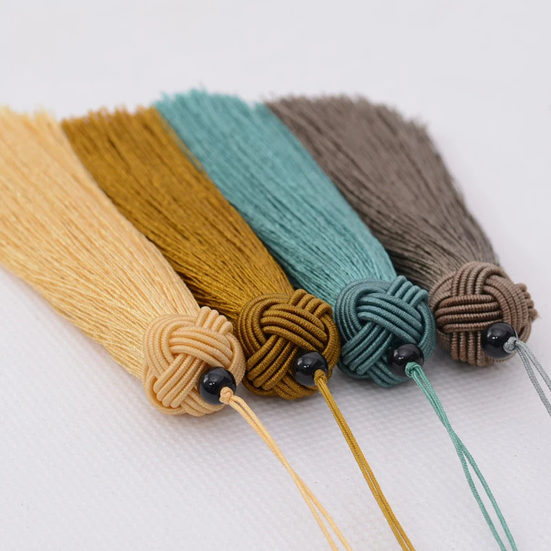 12 шт./лот 9 см ананас шляпа tassels с вытяжным шнуром Шелковый шитья одежды бахромой