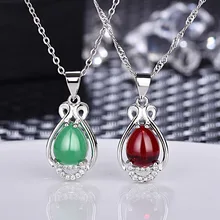 Fashion Jewelry Pendant Necklace for Women Style Hollow Out Delicate Green Carnelian Pendant Imitation Silver Jewelry graceful hollow out beads necklace for women