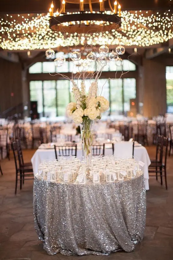 

Customize Order- Wholesale 10pcs 120inch Round Silver Sequin Tablecloth for Christmas Events/Wedding Party Decoration
