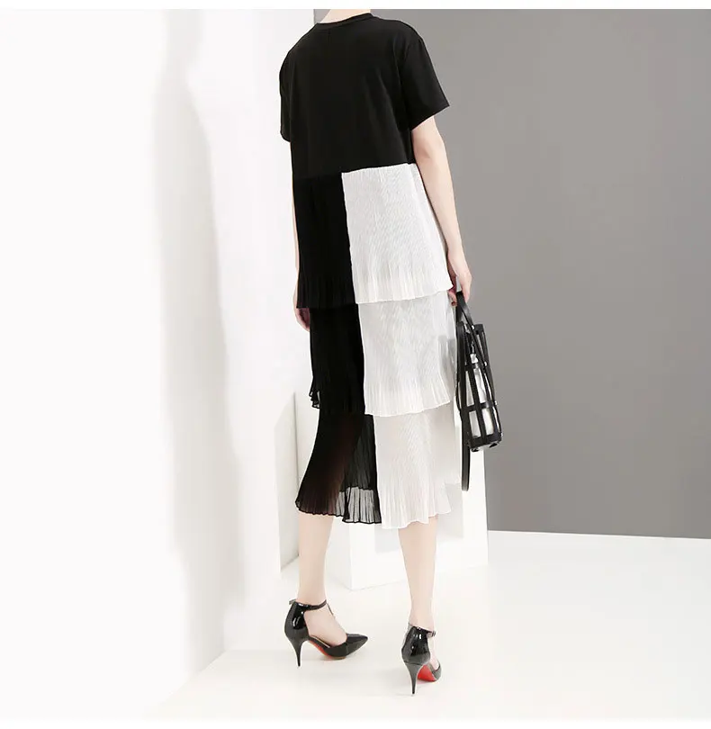 10879541345_1782961829