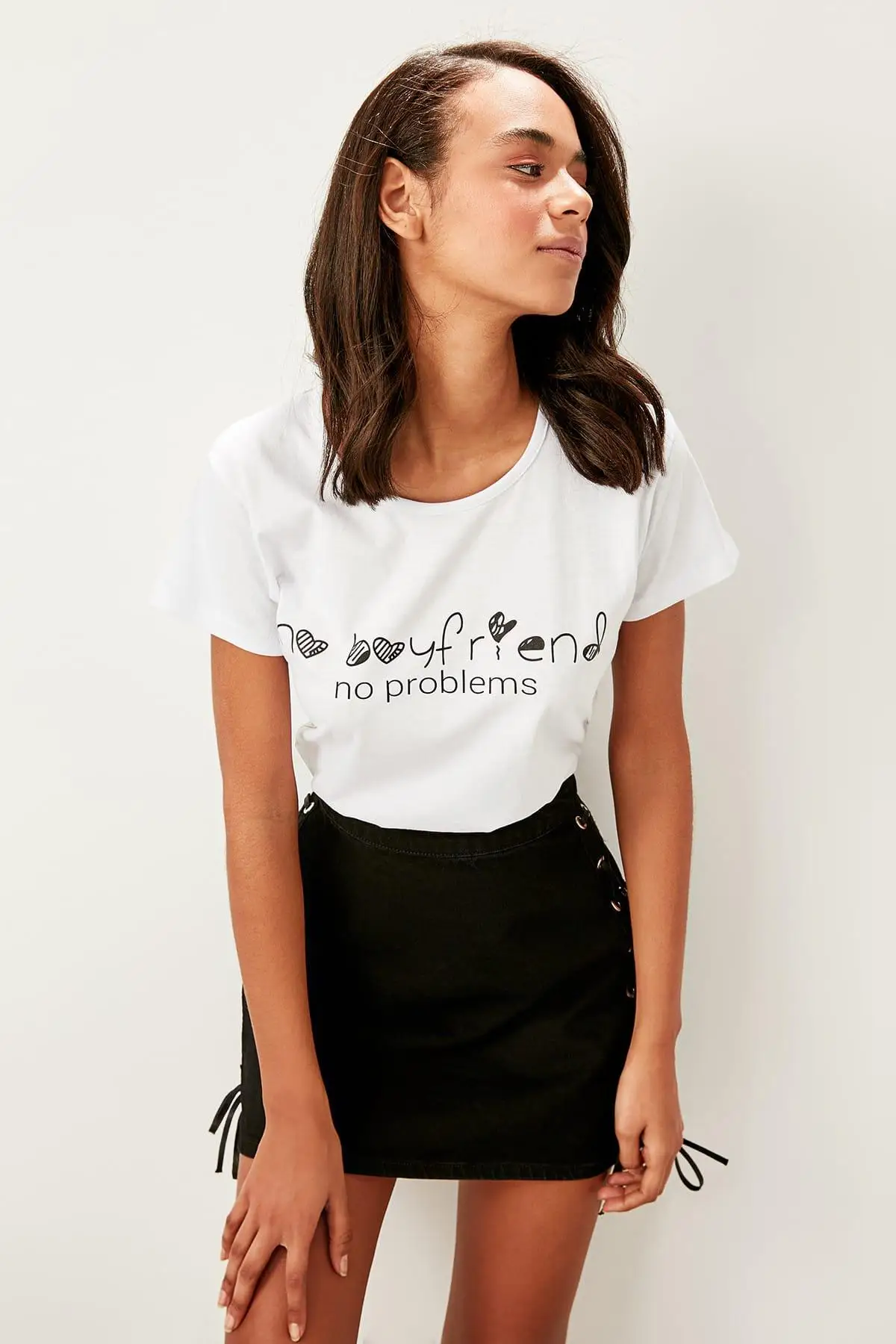 

Trendyol White Printed Basic Knitted T-Shirts TWOSS19LR0326