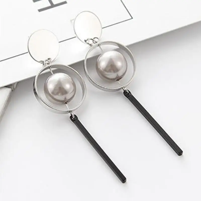 

Exaggerated Three-dimensional Geometric Retro Temperament Hollow Ring I Want You Pearl Earrings Female Simple Earrings Brincos