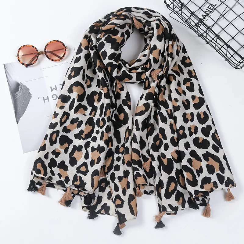 

2018 Autumn Winter Sexy Leopard Dot Tassel Viscose Scarf Ladies Fashion Print Warm Shawls and Wraps Bandana Foulards Hijab Sjaal