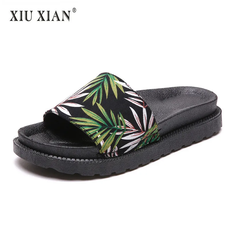 

2018 New Arrived Vintage Design Women Travel Outside Slippers Thick Sole Non Slip Comfort Lady Beach Shoes Waterproof Home Shoes