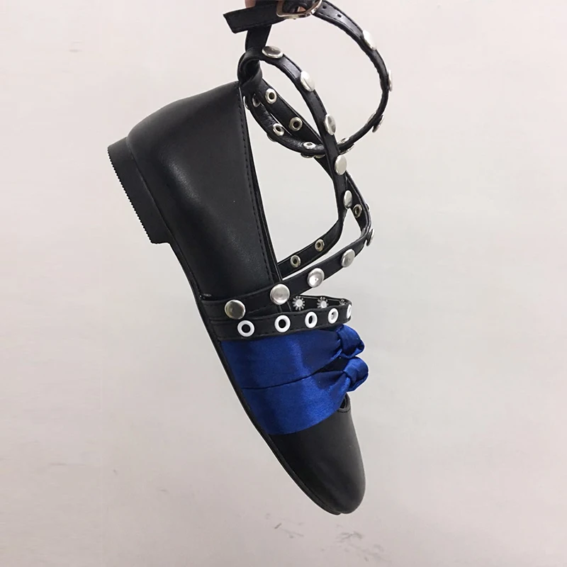 

Carole Levy 2019 New Fashion Women Single Shoes Ballet Shoes Spring 2019 New Cross-strap Butterfly Knot Round Toe Rivet Shoes