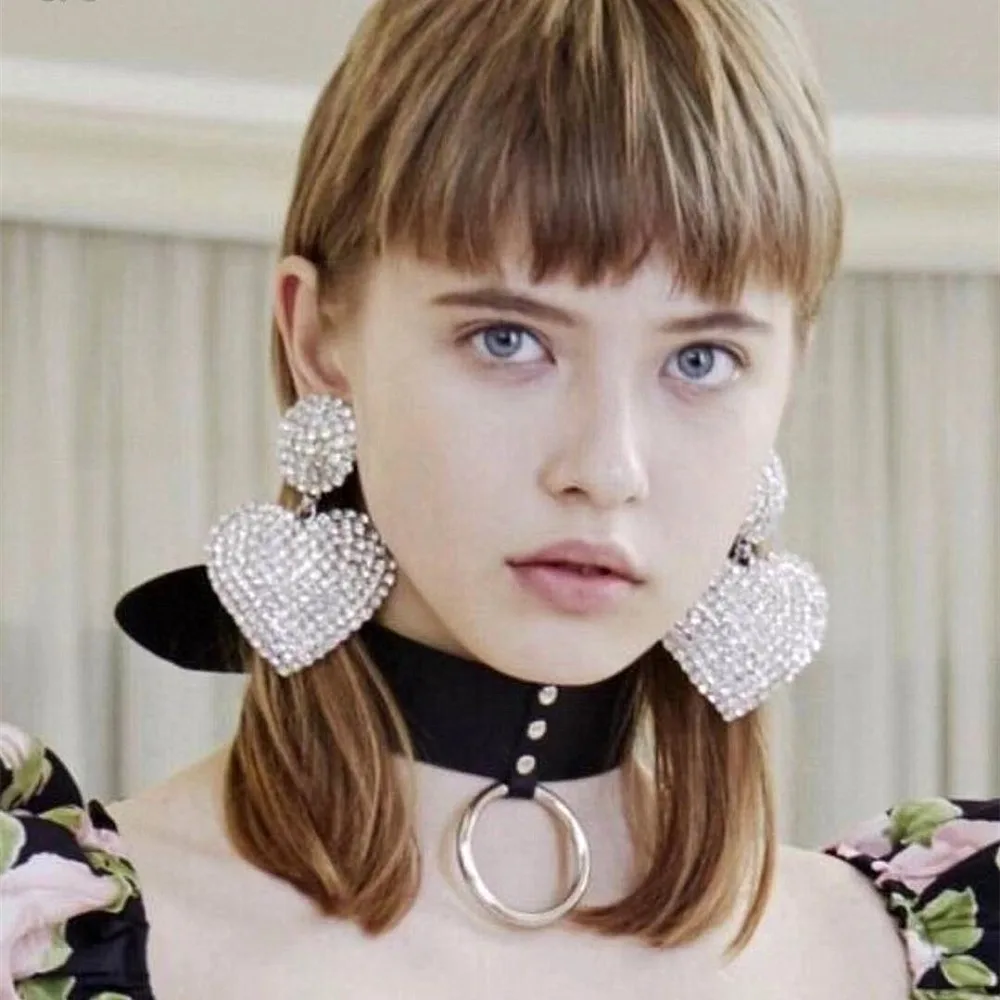 

Lovely Shiny Rhinestone Big Heart Pendant Dangle Drop Earrings For Women Jewelry Fashion Brand Show Statement Earrings Accessory