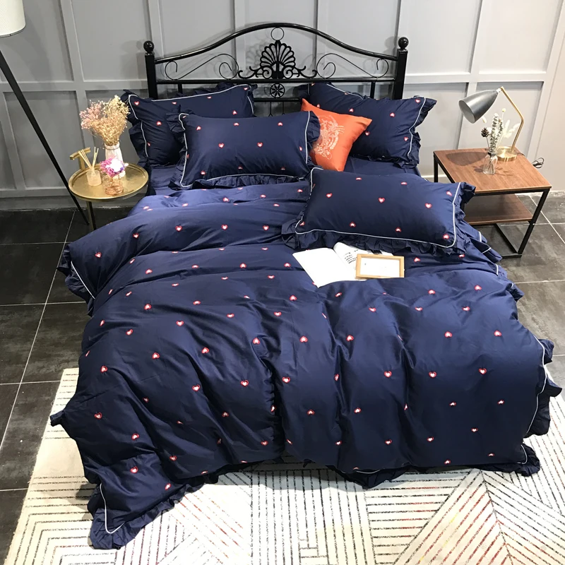 

2018 Simple Heart Deep Blue Bedclothes Queen King Bed In Bag Egyptian Cotton Linens Duvet Cover Set Embroidery Pillowcases