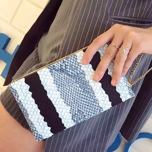 

2016 New arrival unique design fashion snakeskin pattern zipper mini clutch evening bag chain wallet purse party handbags