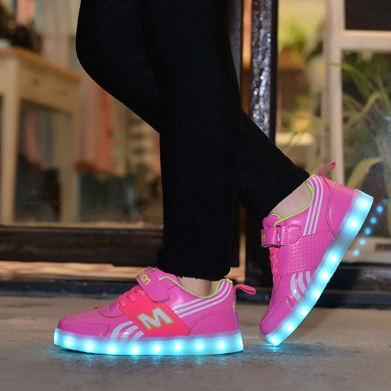 Модные детские светящиеся светодиодные светящиеся туфли для девочек цветные светящиеся повседневные с имитационной подошвой для детей, кроссовки для мальчиков