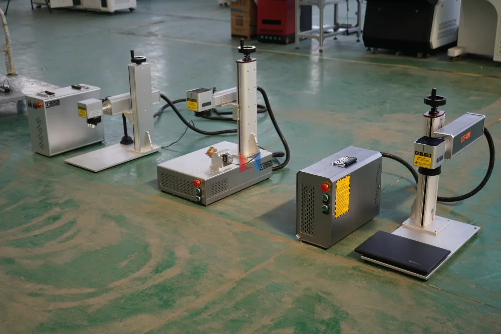 Оптоволоконный гравер. Волоконный лазерный гравер 20uf. Маркер волоконный лазерный mclaser 1010 vg 30w. Лазерный маркировщик райкус 50. Лазерный маркиратор гравер.