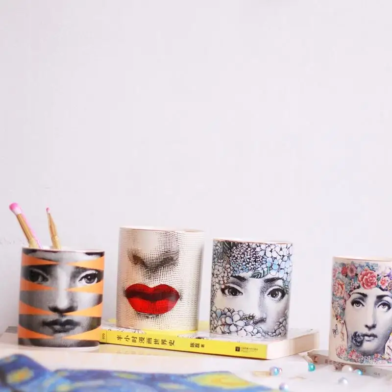 Fornasetti السيراميك تخزين سطح منزل الديكور Fornasetti شمعة جرة زهرة زجاجة قلم للزينة حامل