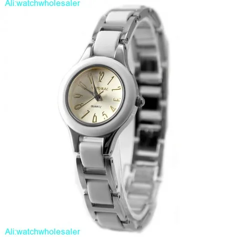 FW718F NATURAL Round PNP Shiny Silver Watchcase Silver Dial Women Bracelet Watch