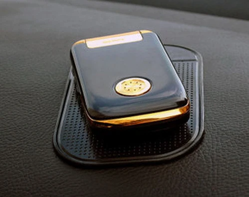

Anti-Slip Car Dashboard Sticky Pad Non-Slip Mat GPS Mobile Phone Holder 6 Color