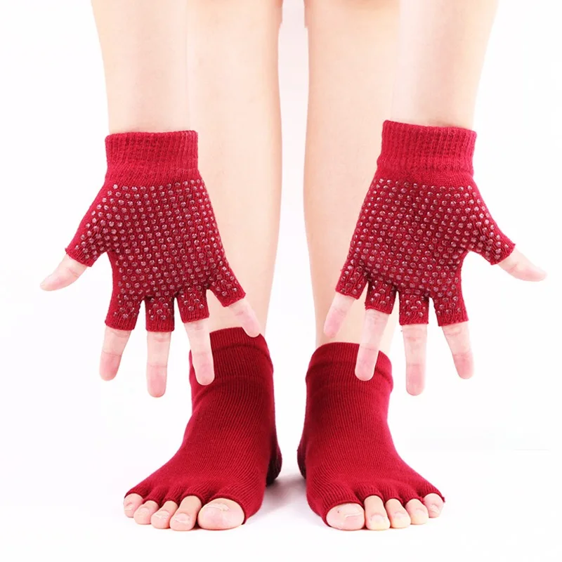 

Gloves Socks Yoga set women Sport Pilates Socks Ballet Dance Socks Five Half Fingers Silicone Dots Non-slip warm yoga Set