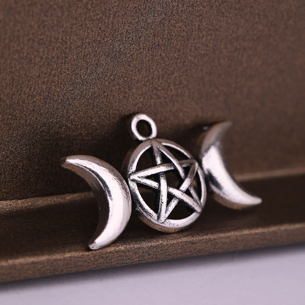 

Dawapara Wicca Triple Moon Goddess Tibetan Silver Plated Pentagram Moon Charms For Jewelry Making Classic Charms 5pcs