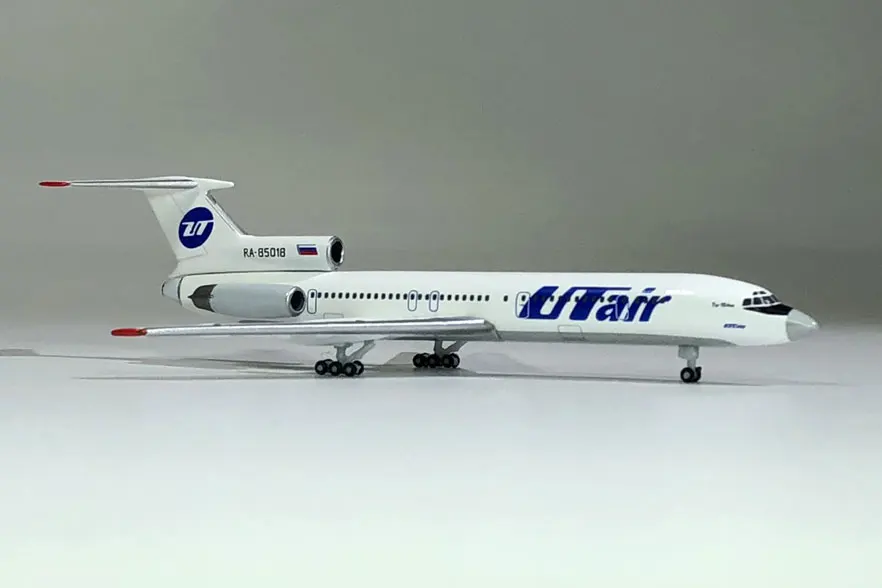 1/500 Ограниченная серия металлическая модель Аэрофлота RA 85018 авиация UTair Туполев Tu
