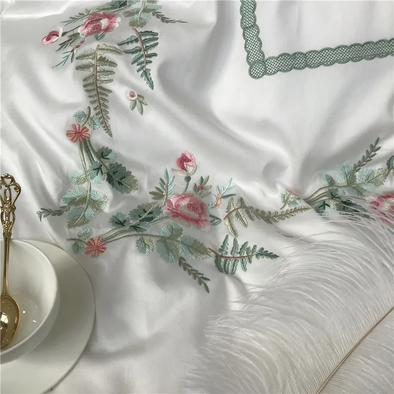 Queen King size роскошные постельные принадлежности Белый Египетского хлопка с вышивкой набор постельного белья лист набор постельного белья