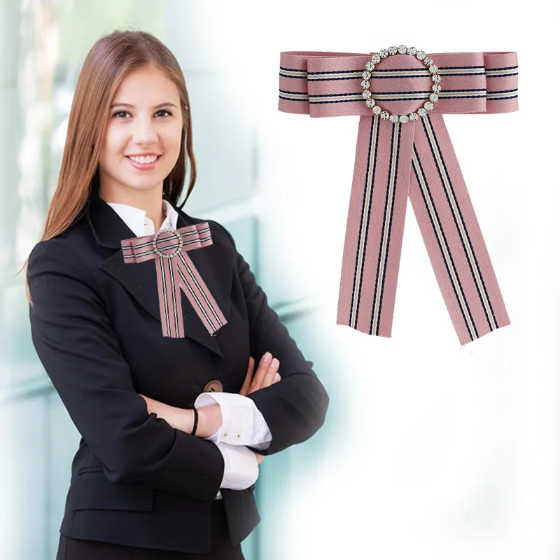 

2018 New Bow Crystal Women Brooches Pins Canvas Fabric Bowknot Tie Necktie Corsage Brooch for Women Clothing Dress Accessories