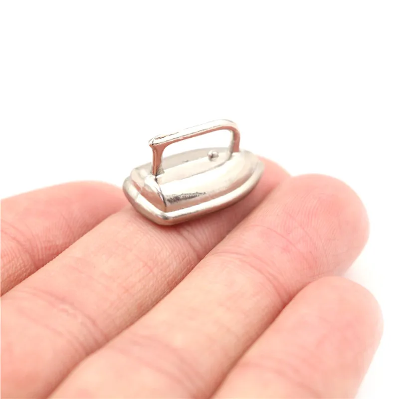 

Mini Dollhouse Adornment Iron Clothes Room Model 1:12 toys for kids Furniture Accessories DIY dollhouse Miniature