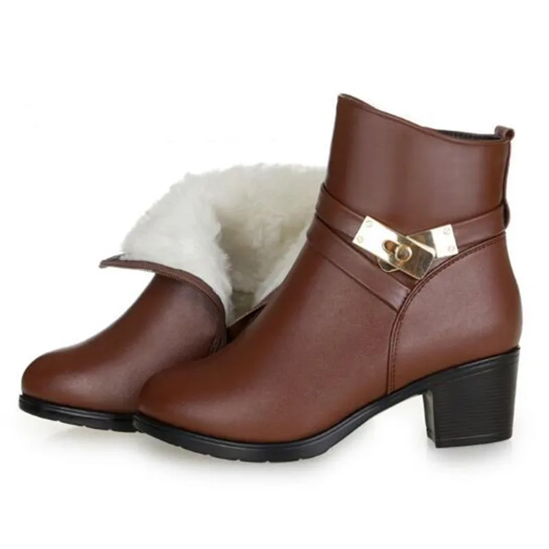 

2018 New Winter Boots Women Shoes Large Size Metal Decoration Cowhide Leather Shoes Women Boots Warm Fur One Wool Martin Boots