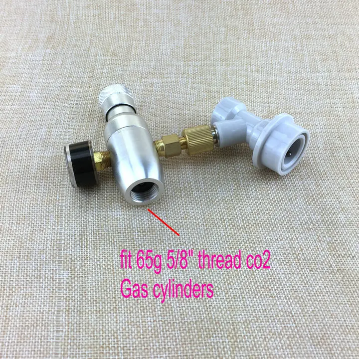 

Homebrew kegging,Premium Regulated CO2 Charger with ball lock fitting,mini CO2 Regulator,5/8" thread co2 thread