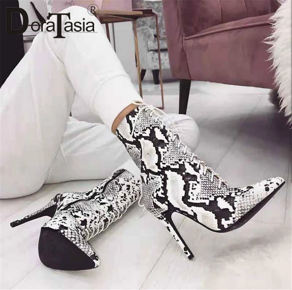 

DORATASIA New INS Hot Snake Veins Pointed Toe Zip Ladies Thin High Heels Shoes Woman Party Sexy Autumn Winter Ankle Boots 2019