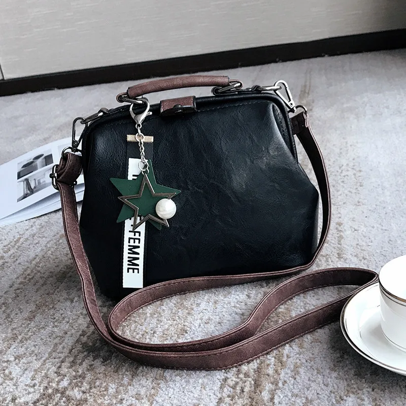 Женская сумка, кожаная сумка на плечо, женская сумка через плечо, Сумка с подвеской в виде звезды, кисточкой, заклепками, повседневная женская сумка от известного бренда C208 - Цвет: Черный