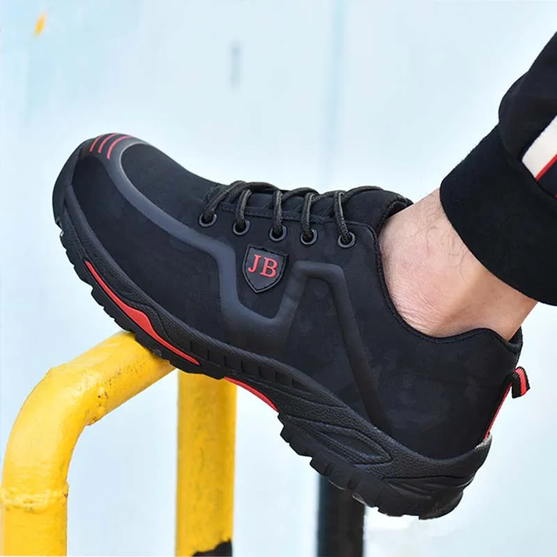 New exhibition fashion safety shoes Men Outdoor Steel Toe Cap anti-puncture Boots Lightweight and breathable casual work shoes