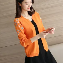 Весенне-осенние женские модные свитеры с вышивкой Женская трикотажная куртка с длинными рукавами тонкий кардиган в Корейском стиле