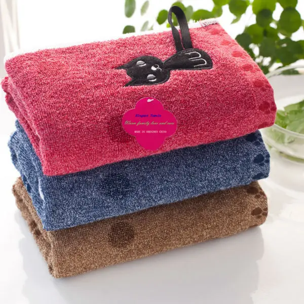 Hot Sale Embroidery Lovely Cat Beach Towels China ...