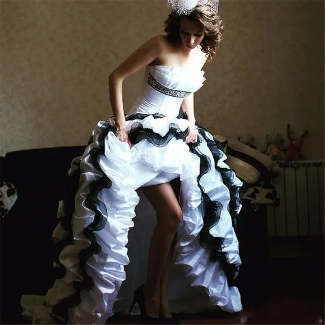 Gothic High Low Wedding Dresses Scalloped Layered Organza and Satin