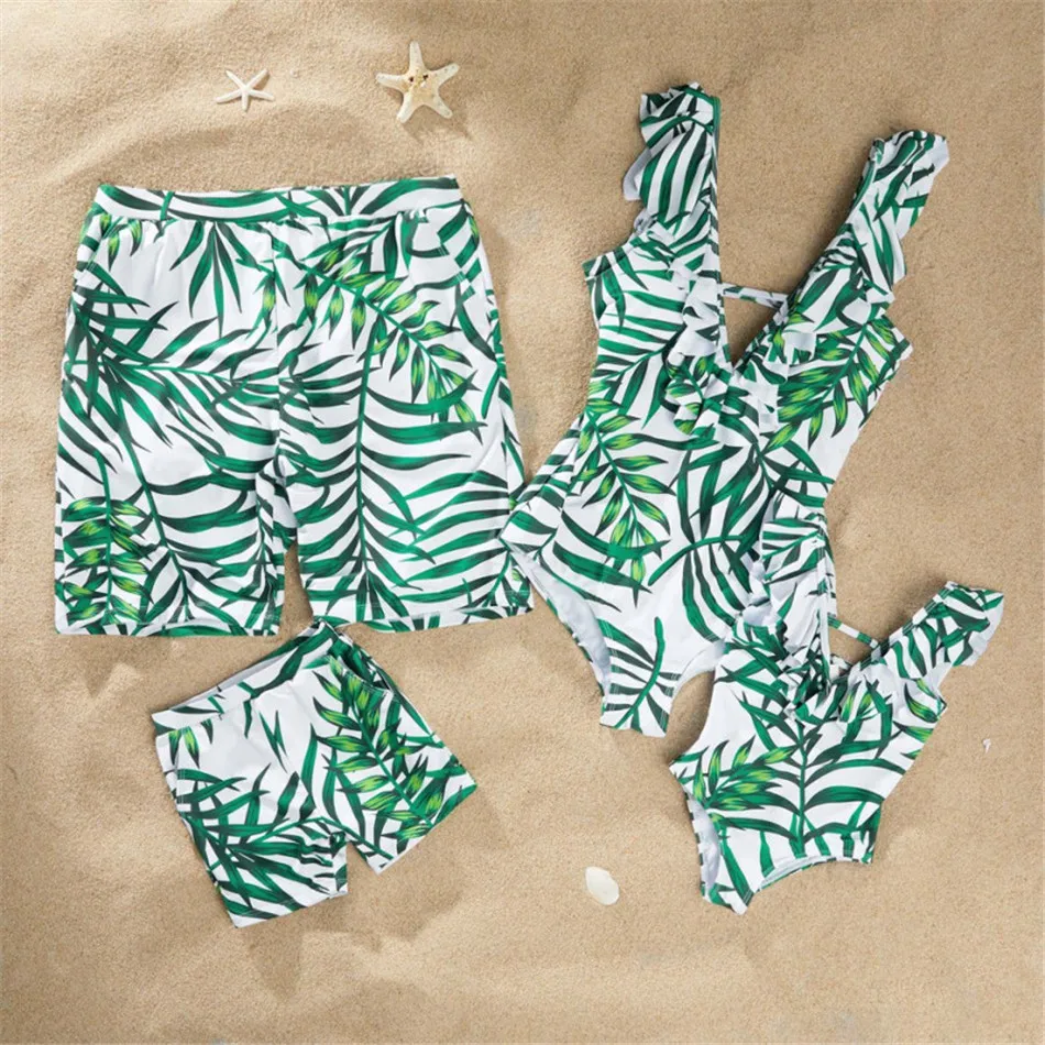 

Family Matching Swimsuit Mother Daughter Swimwear Father Son Swimming Bathing Shorts Mommy Dad and Me Clothes