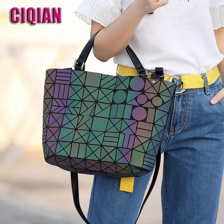 

Drop Shipping Luminous bag Geometric handbags women bags designer female Quilted Shoulder Sequins Mirror Plain Folding Bags