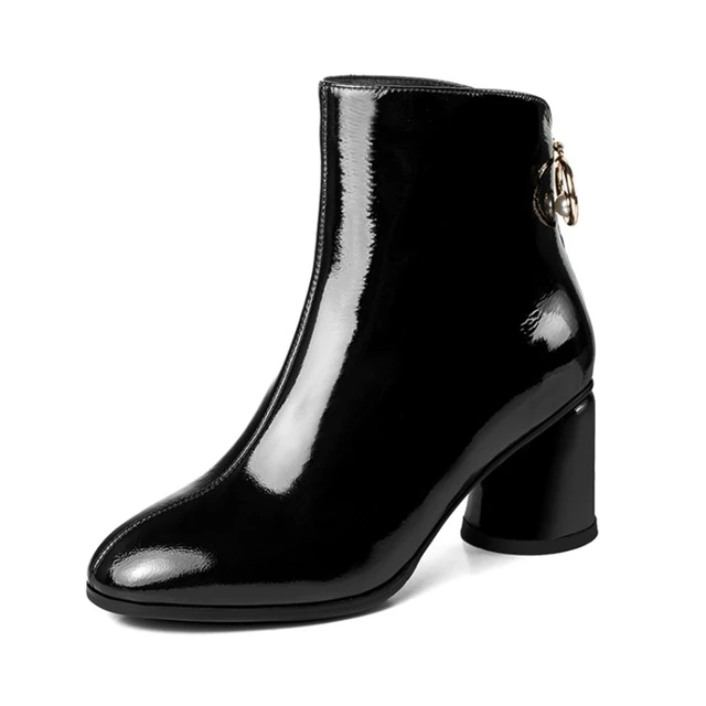round heeled boots