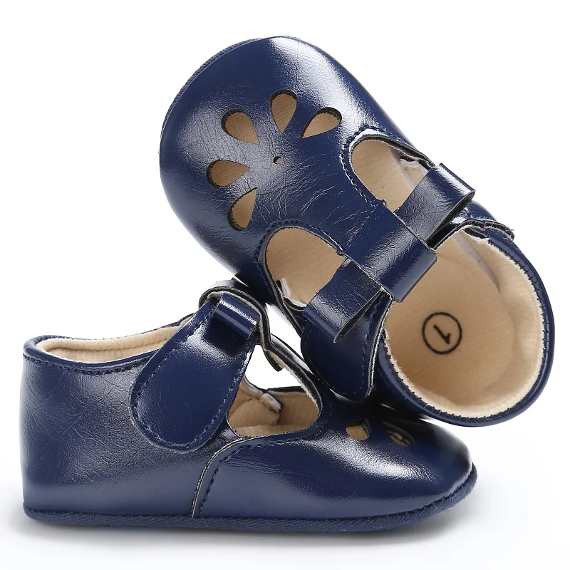 Мода 2017 г. для маленьких девочек новорожденных обувь искусственная кожа Prewalkers сапоги нескользящая обувь первые ходоки