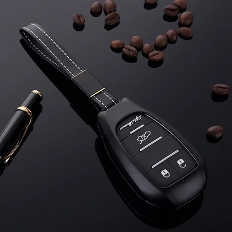 Подарок высокое качество для автомобилей из алюминиевого сплава Key Holder чехол цепочка для ключей для Alfa Romeo Giulia Stelvio Key защитный чехол - Название цвета: Черный