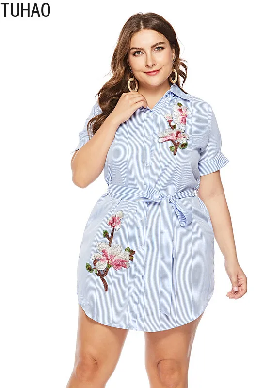 TUHAO مكتب سيدة حجم كبير زهرة التطريز مخطط اللباس قميص فساتين الزنانير فضفاض Pluse و حجم 5XL 4XL 3XL الصيف فساتين