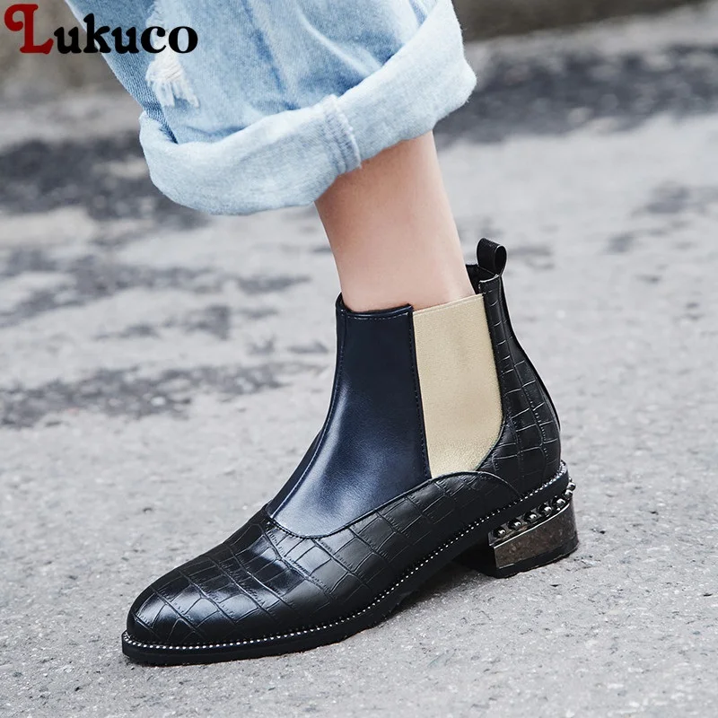 

Lukuco Short Plush Women Boot Large Size 34-48 Zip Design Low Square Heel Round Toe Female Boots Free Shipping Female Botas