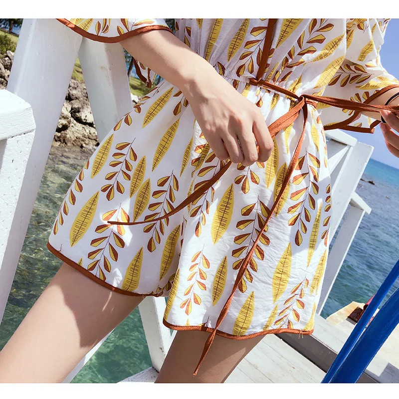 Mishow jumpsuits female new summer 2018 han edition to collect waist show thin floral v-neck pants MX18B2813 Mishow jumpsuits female new summer 2018 han edition to collect waist show thin floral v-neck pants MX18B2813