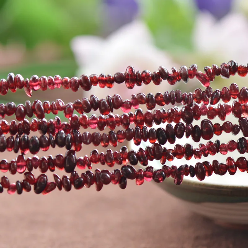 

Joanlyn Natural Garnet Chips 3x6mm Cherry Red NOT Dyed 31 Inch Strand GA83