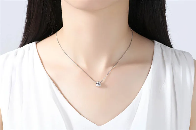 Korean Fashion Hollow Heart-Shaped Necklace With Shining Zircon Silver Color Pendant Necklace For Girl Women Wedding Jewelry N19 (4)