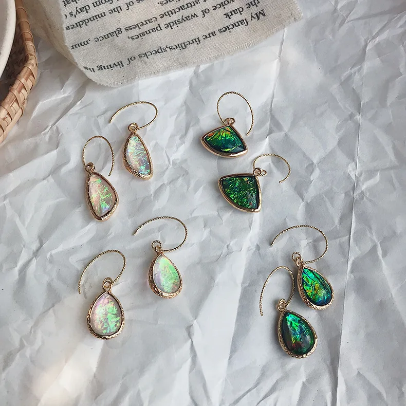 

Color Green Abalone Shell Resin Drop Earrings For Women Accessories, Fashion Waterdrop Triangle Dangle Earings Jewelry 2019