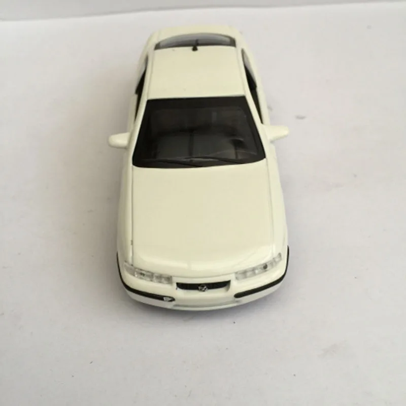 1/43 1995 Opel Calibra автомобили из литого металла модель игрушки из сплава Коллекция украшения подарок автомобиль игрушки