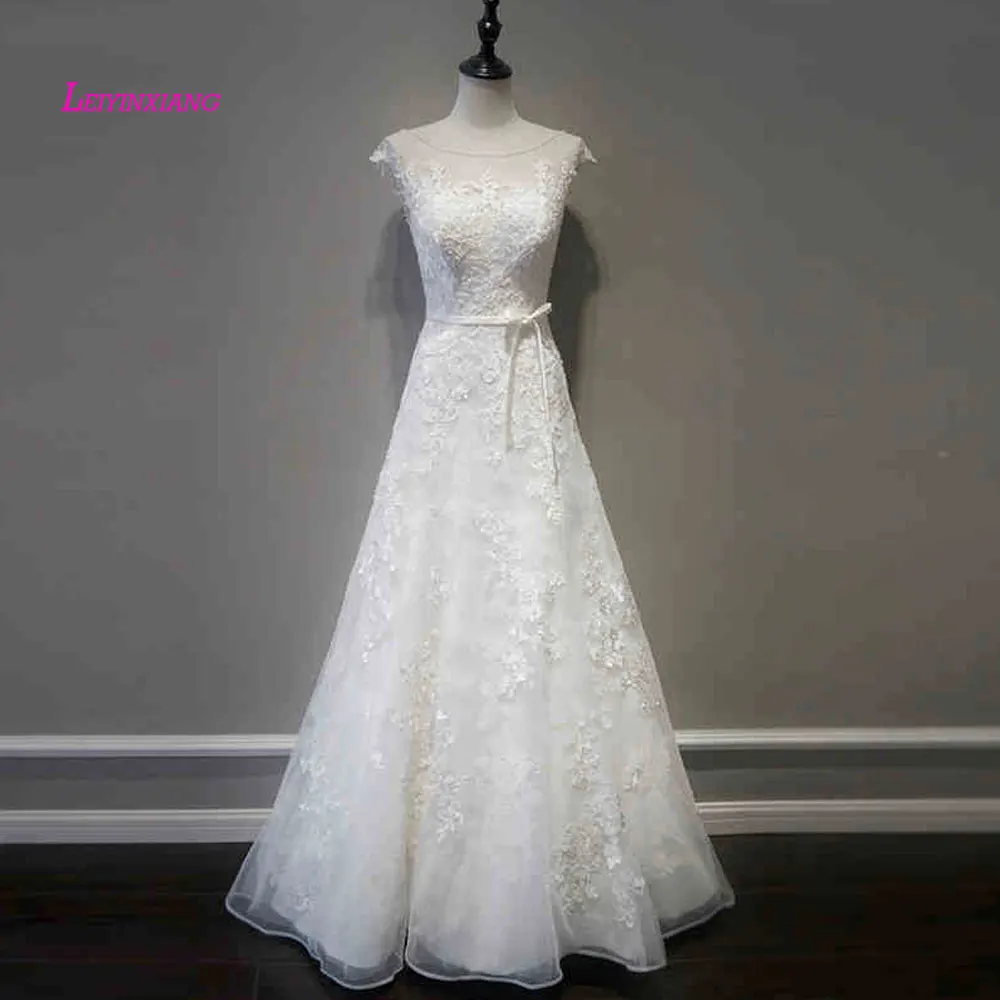 

LEIYINXIANG New Arrival Wedding Dress Vestido De Noiva Robe de Mariee Modern Sexy A-Line Style Sweetheart Appliques Backless